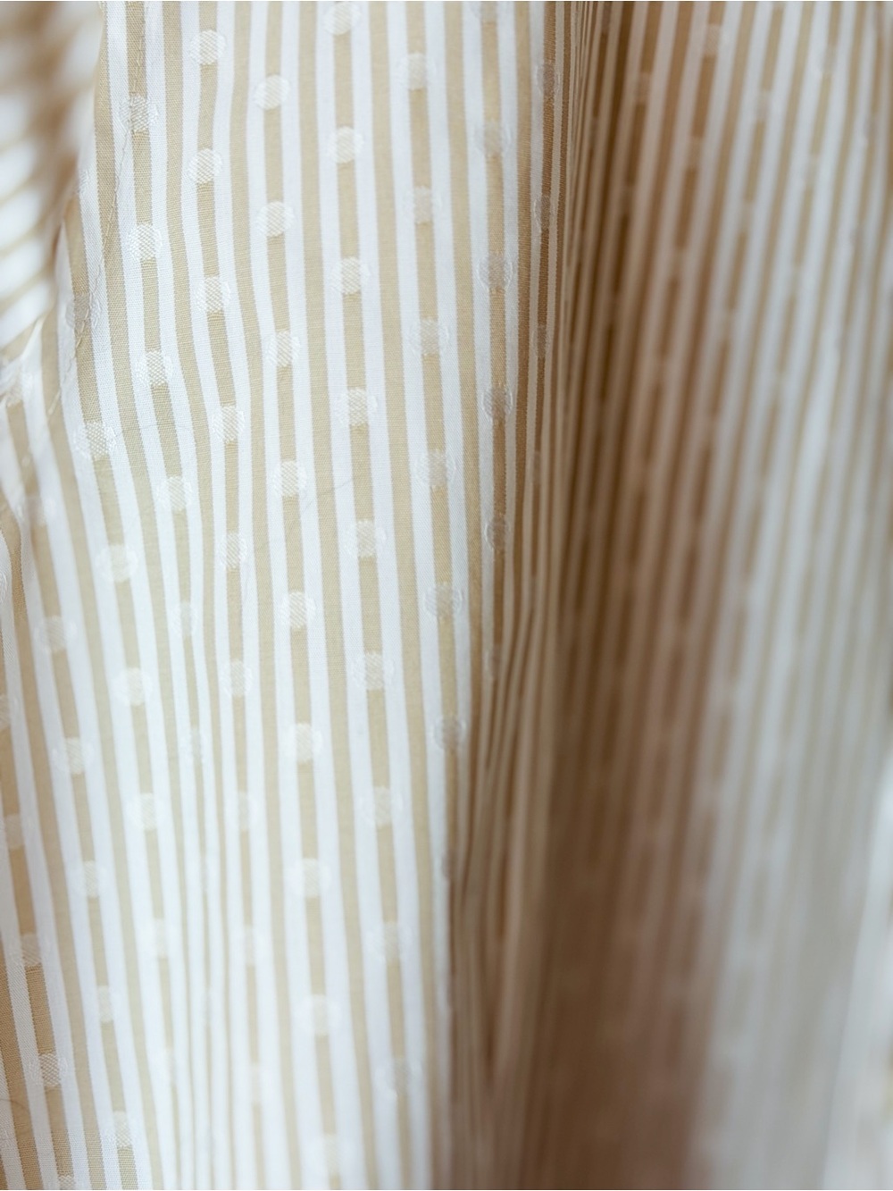 Chico’s No-Iron CoolMax All-Season Button-Down Blouse XL Beige White Stripe EUC - Picture 3 of 10
